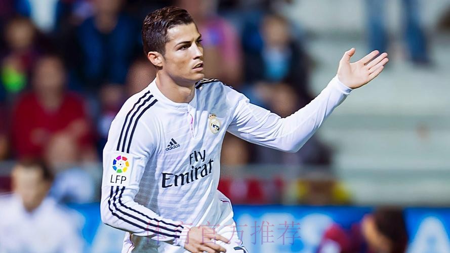 21岁小王皇马生涯首次戴帽!C罗式霸气庆祝